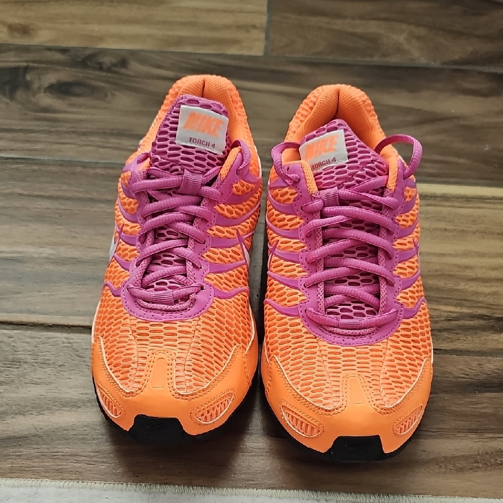 Nike Women's Vibrant Orange and Pink Sneakers